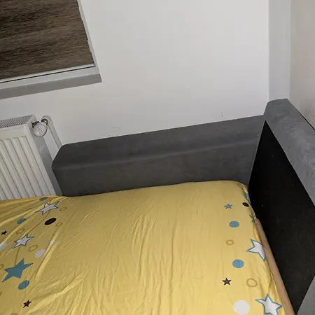Centralni V Praze 1 Nedaleko Vseho Lägenhet